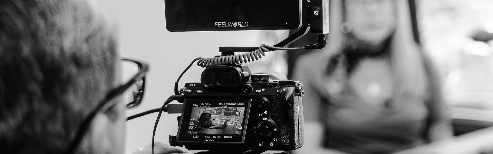 Mitarbeiter Suche PR Recruiting Aktion - Social-Media,PR & Filmproduktion